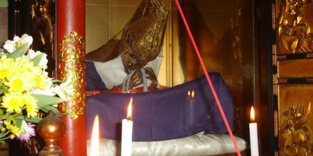 Momias en vida: Sokushinbutsu Momias en vida: Sokushinbutsu